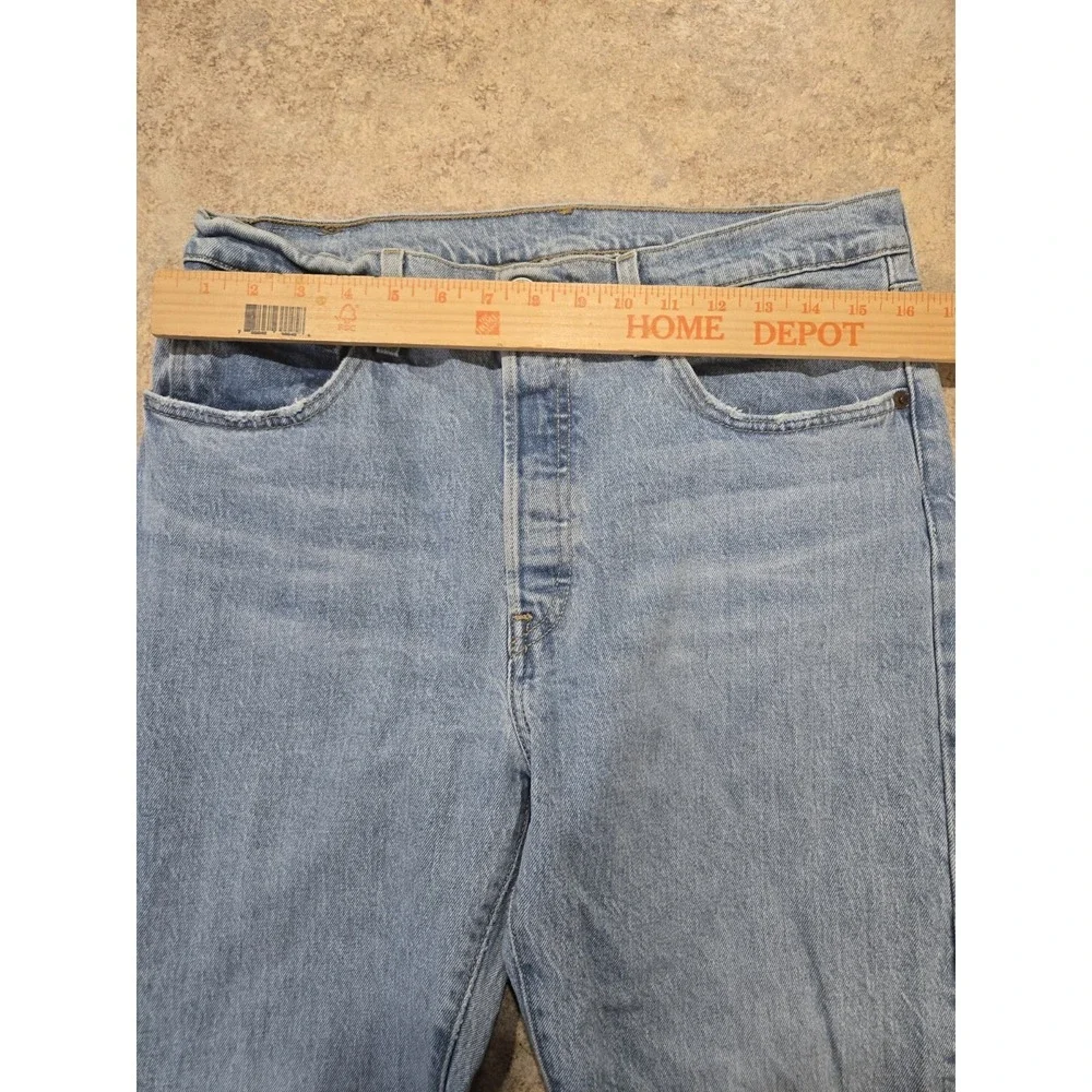 Levi's 501 Original Fit Jeans Men's 31x30 Light Wash‎ Blue Straight Leg 12501